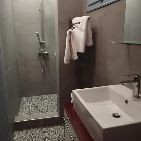 White Cat بيت للعطل