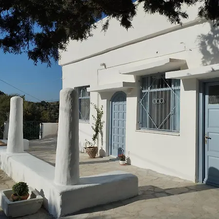 Holiday home White Cat Vromolithos