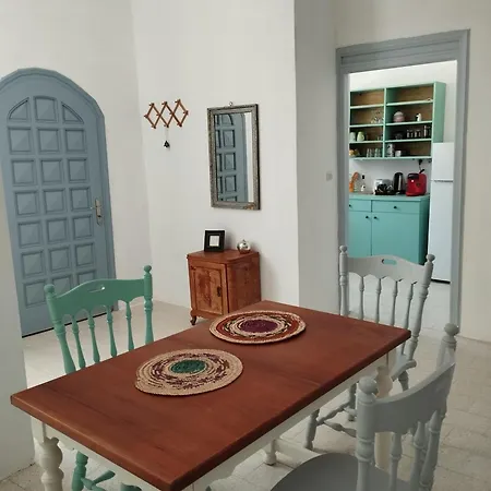 בית נופש White Cat Vromolithos